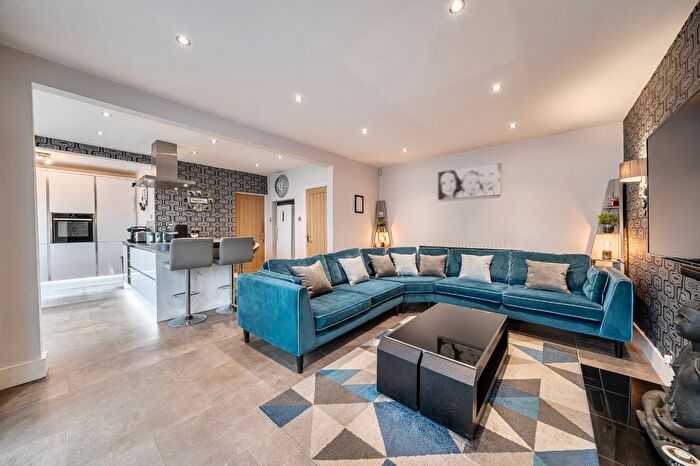 4 Bedroom Detached House For Sale In Woodfield Road, Solihull, West Midlands, B91