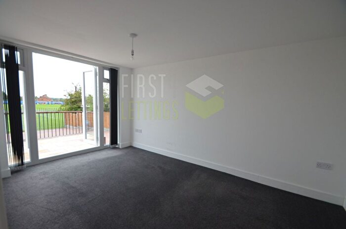 2 Bedroom Flat To Rent In Milligan Road, Aylestone, LE2