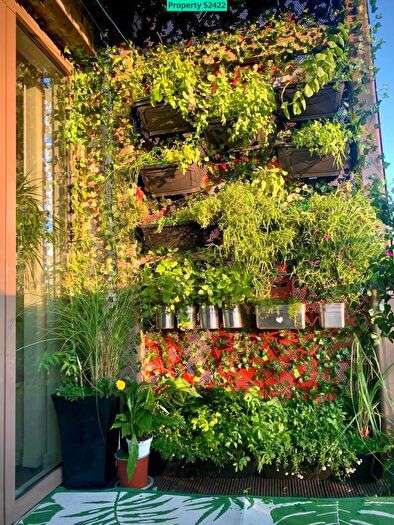 1 Bedroom Apartment For Sale In Blondin Way, London, SE16