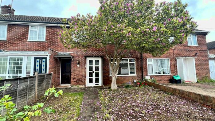 3 Bedroom Terraced House To Rent In Rosedale Crescent, Earley, Berkshire, RG6