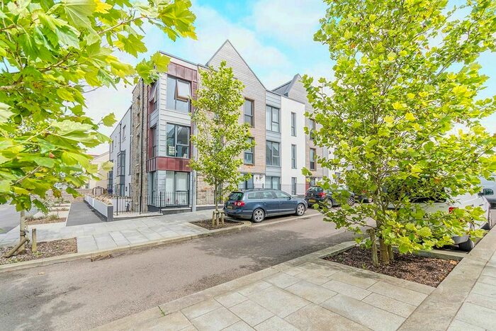 1 Bedroom Flat To Rent In Tredinnick Way, Pool, Redruth, TR15