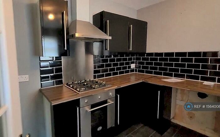 3 Bedroom Terraced House To Rent In Oaklands Road, Salford, M7