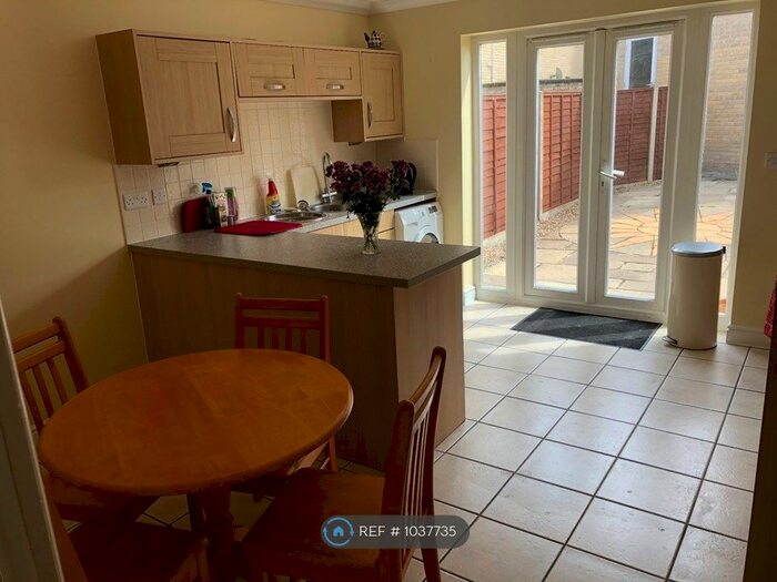 4 Bedroom Terraced House To Rent In Kenneth Mckee Plain, Norwich, NR2