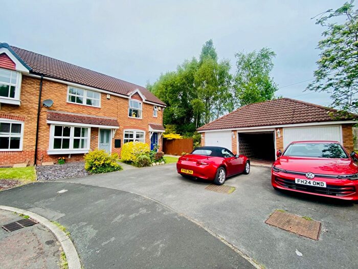 2 Bedroom Property To Rent In Belfry Close, Chorley, PR7