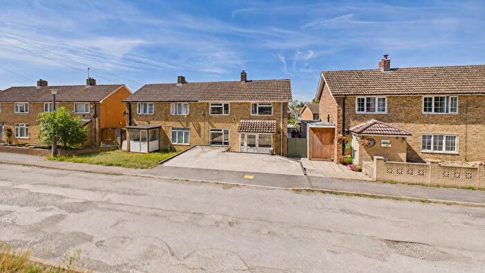 3 Bedroom Semi-detached House For Sale In Springhill Road, Grendon Underwood, Aylesbury, Buckinghamshire, HP18