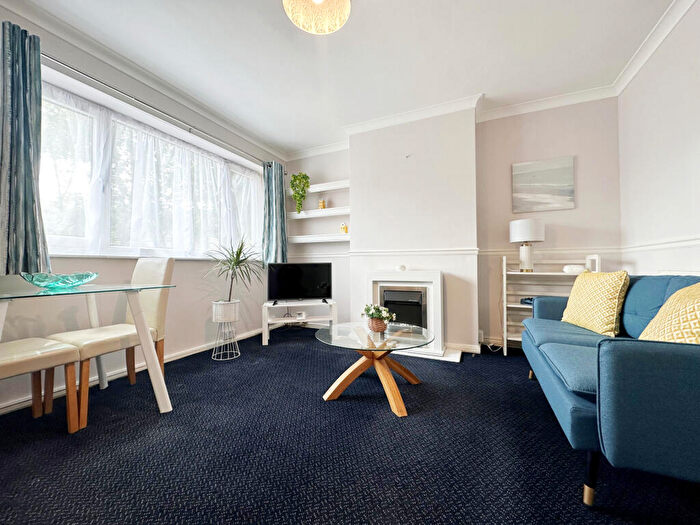 2 Bedroom Maisonette To Rent In Shepperton Road, Orpington, BR5