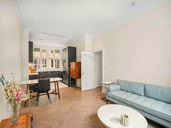3 Bedroom Flat To Rent In Millbank Residences, Millbank, London, SW1P