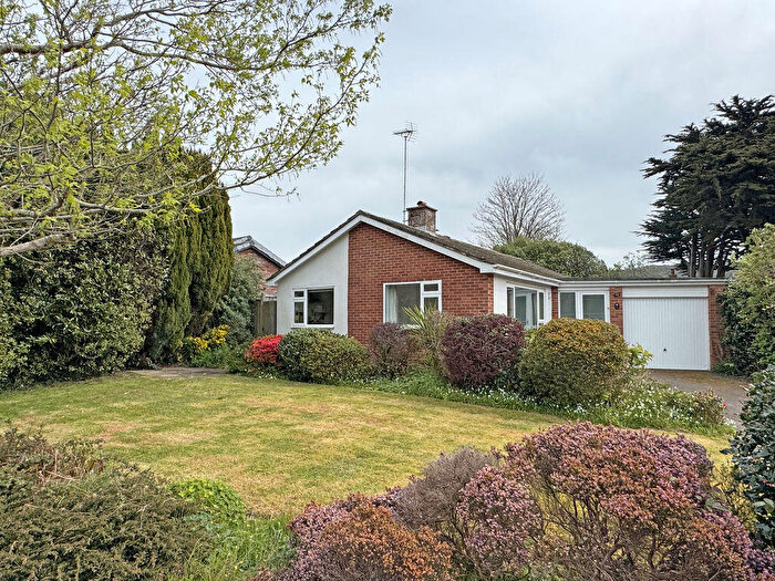 2 Bedroom Detached Bungalow For Sale In Primley Paddock, Sidmouth, EX10