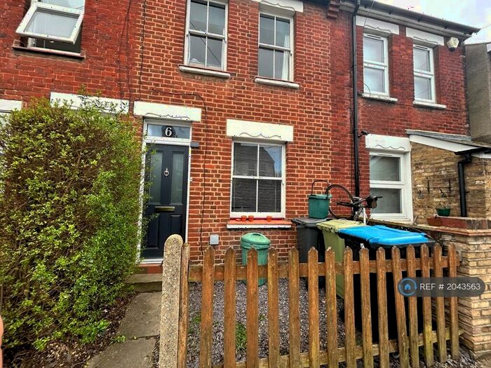 2 Bedroom Terraced House To Rent In Sanderstead Road, Orpington, BR5