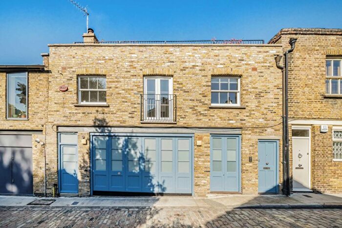 4 Bedroom Property For Sale In Camden Mews, Camden, NW1