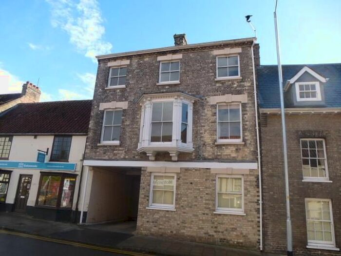 1 Bedroom Flat To Rent In Castle Street, Thetford, IP24
