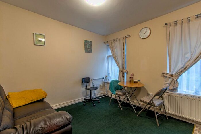 1 Bedroom Private Hall To Rent In Allensbank Road, Heath, CF14
