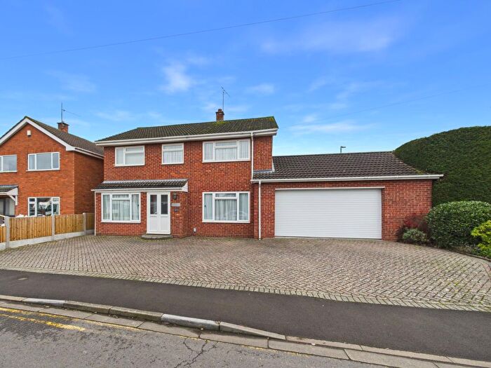 4 Bedroom Detached House For Sale In East Comer, Worcester, Worcestershire, WR2