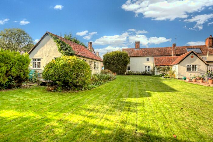 4 Bedroom Semi-Detached House For Sale In The Street, Pleshey, CM3