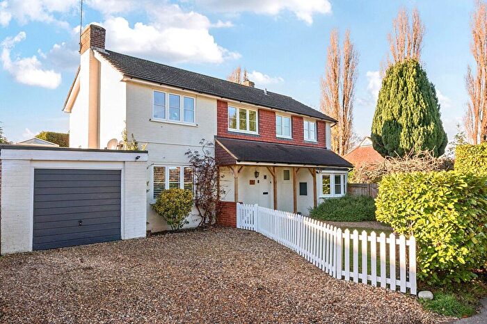 3 Bedroom Detached House For Sale In St. Thomas Drive, East Clandon, GU4