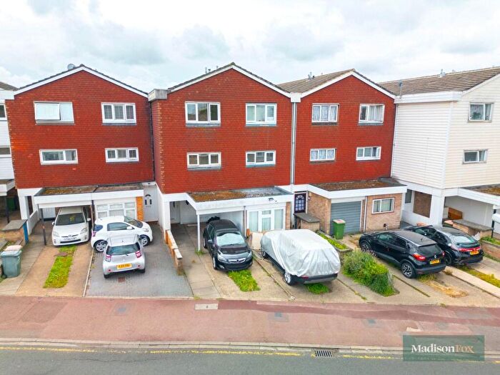 3 Bedroom Terraced House To Rent In Devenay Road, Stratford, London, E15