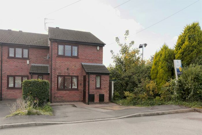 2 Bedroom End Of Terrace House To Rent In Heaviley Grove, Stockport, SK2