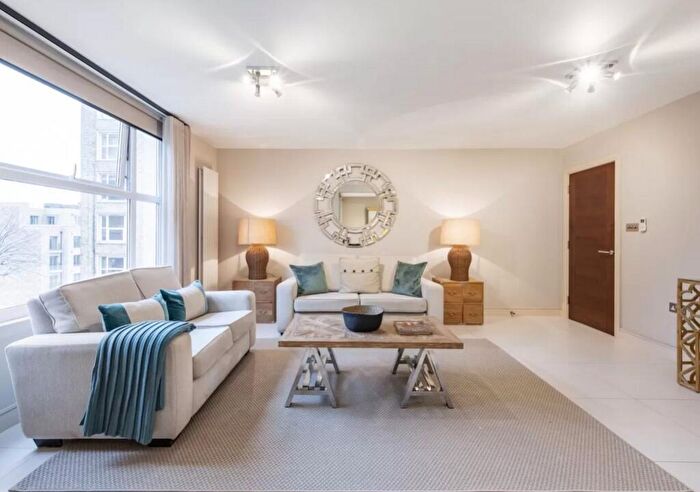 3 Bedroom Flat To Rent In St Johns Wood, NW8