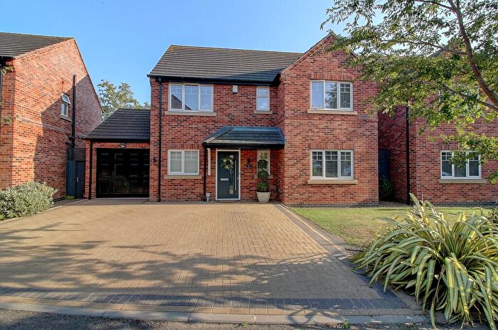 6 Bedroom Detached House For Sale In Kings Spear Close, Bedworth, CV12
