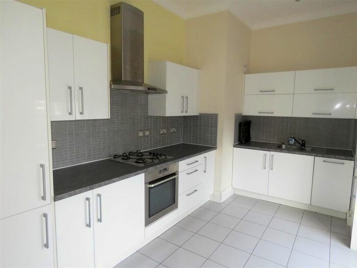 2 Bedroom Flat To Rent In Thingwall Road, Wavertree, Liverpool, L15