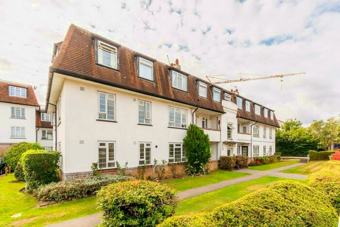 2 Bedroom Flat To Rent In London Road, Morden, SM4