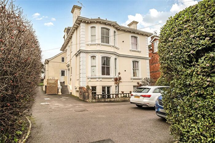 1 Bedroom Flat For Sale In Woodbury Park Road, Tunbridge Wells, Kent, TN4