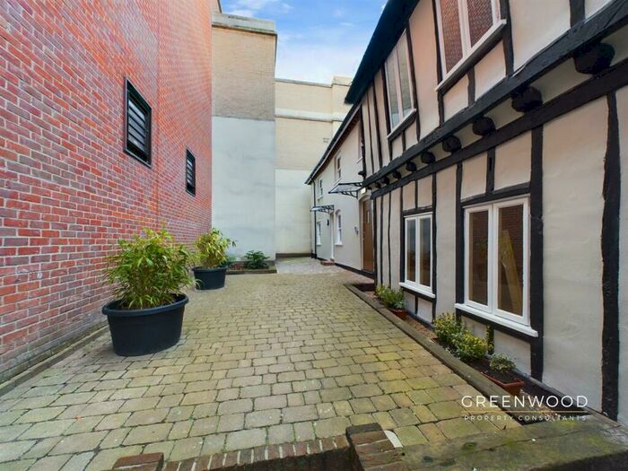 2 Bedroom Apartment To Rent In Head Street, Colchester, CO1