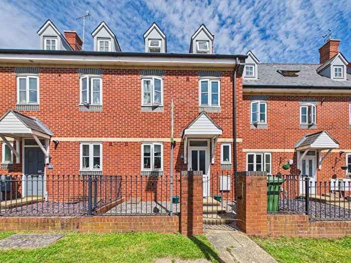 3 Bedroom Terraced House For Sale In Springfield Court, Stonehouse, GL10