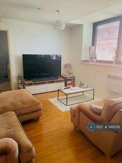 2 Bedroom Flat To Rent In Mann Island, Liverpool, L3