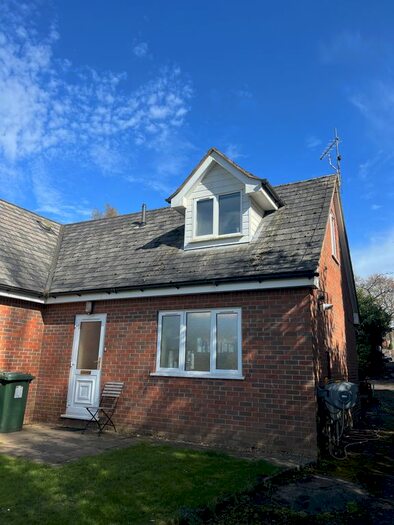 1 Bedroom Flat To Rent In Cartbridge Lane, Walsall, WS4