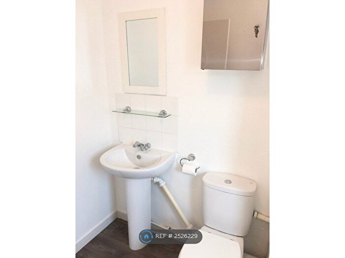 1 Bedroom Flat To Rent In Catherine Lodge, Croydon, CR0