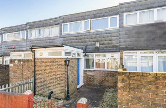 4 Bedroom Property To Rent In Ramilles Close, London, SW2