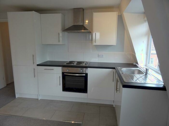 1 Bedroom Flat To Rent In Apartment, Broadway, Didcot, OX11