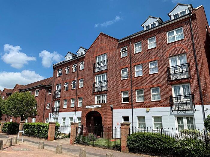 1 Bedroom Flat For Sale In Station Road, Clacton-On-Sea, CO15