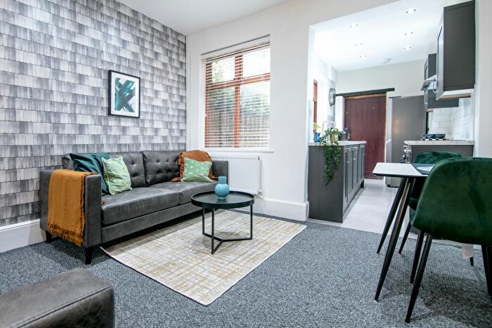 5 Bedroom Terraced House To Rent In Cromwell St, The Arboretum, NG7