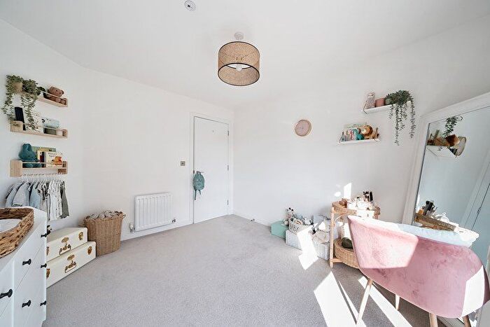 2 Bedroom Flat For Sale In Coddington Close, East Herts, Hertfordshire, SG12
