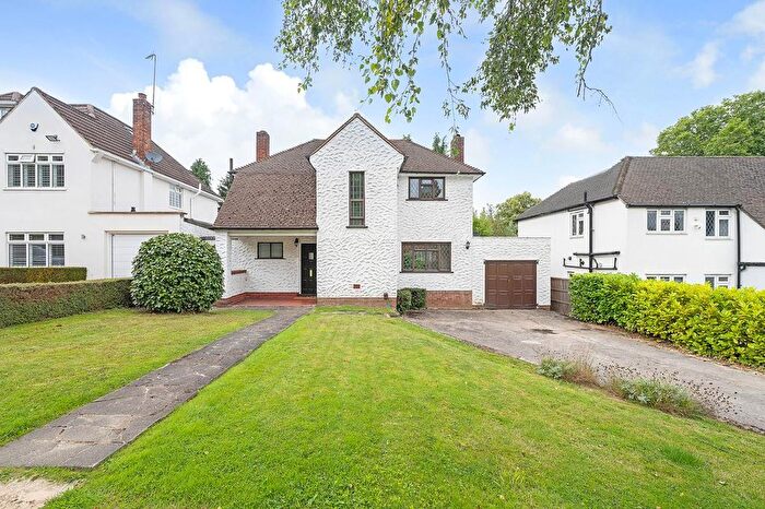 3 Bedroom Detached House To Rent In Yester Road, Chislehurst, BR7