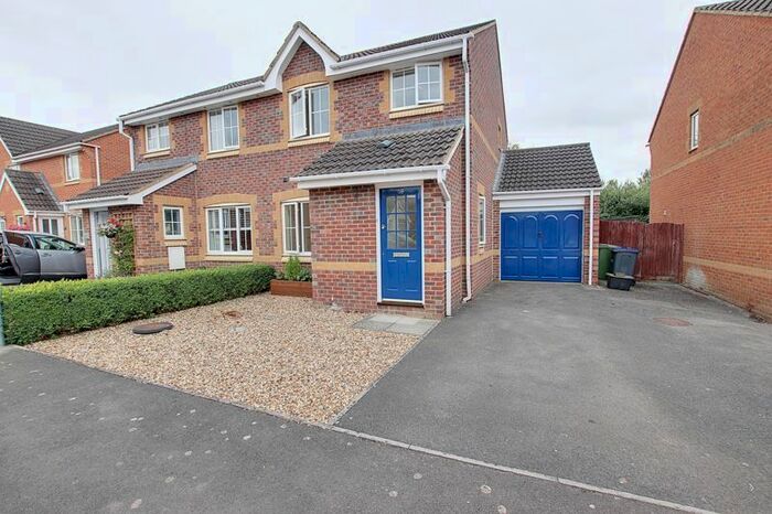 3 Bedroom Semi-Detached House To Rent In Primrose Drive, Melksham, SN12