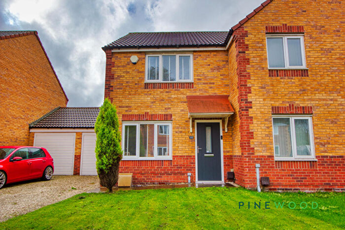 2 Bedroom Semi-Detached House For Sale In Mizzen Road, Clowne, Chesterfield, Derbyshire, S43