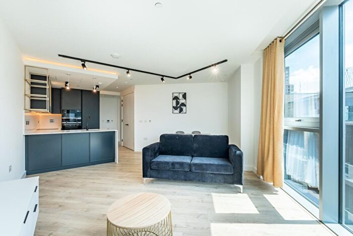 2 Bedroom Apartment To Rent In Bollinder Place London, EC1V