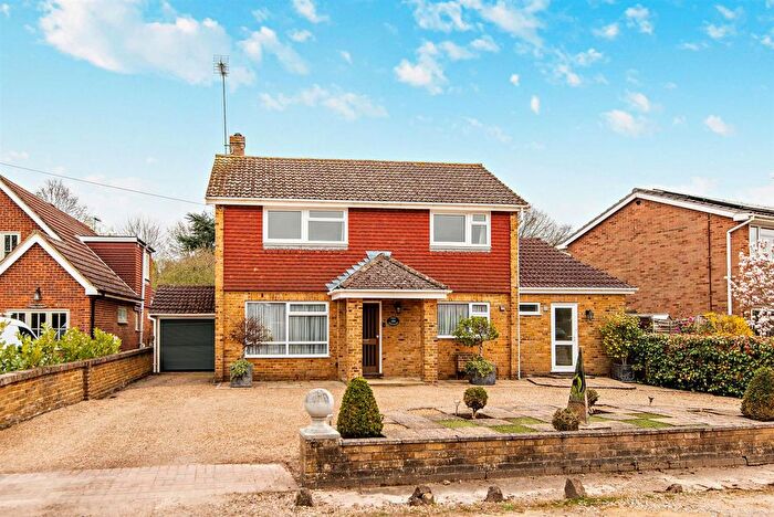4 Bedroom Property For Sale In Two Bridges, Green Lane, Chobham, GU24