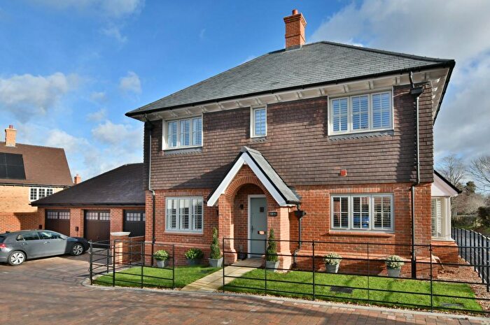 4 Bedroom Detached House For Sale In Whitworth Way, Wimborne, BH21