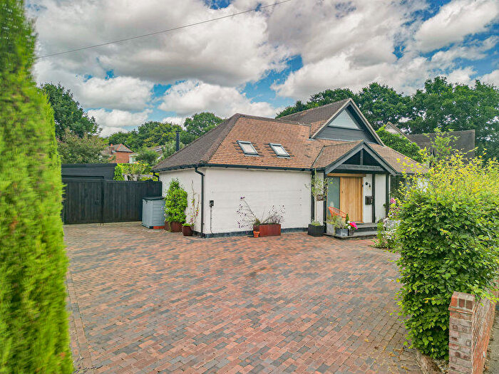 3 Bedroom Detached House For Sale In Swanwick Lane, Swanwick, SO31