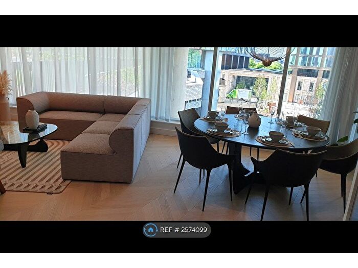 2 Bedroom Flat To Rent In Manchester, Manchester, M15