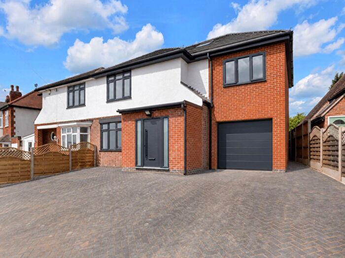 5 Bedroom Semi-Detached House For Sale In Pine Tree Avenue, Leicester, LE5