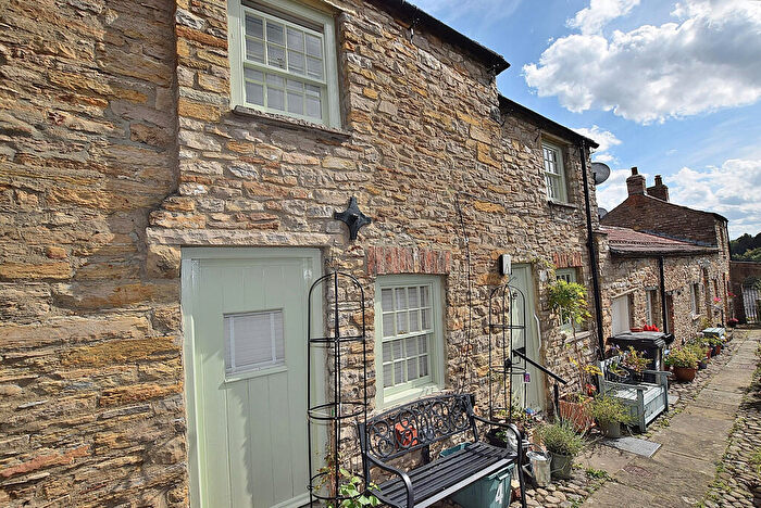 2 Bedroom Cottage For Sale In Carters Yard, Richmond, DL10