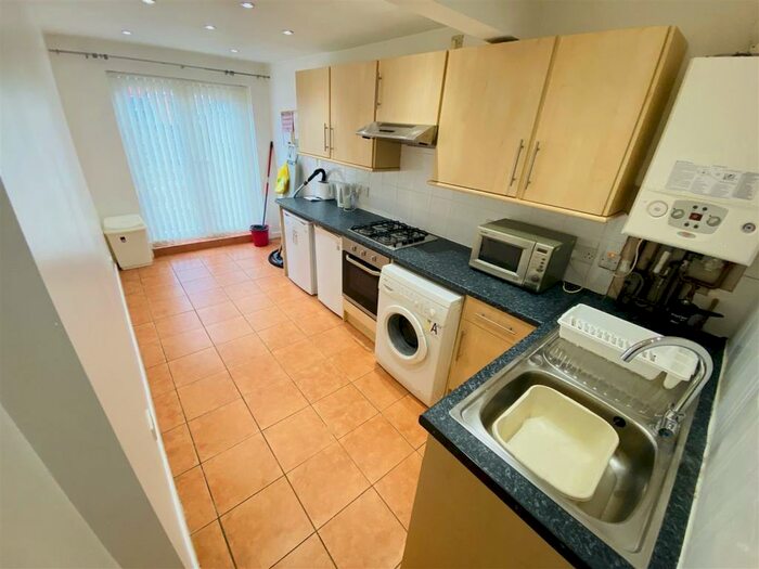 3 Bedroom House To Rent In Byerley Road, Portsmouth, PO1