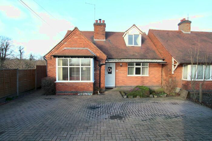 2 Bedroom Detached Bungalow For Sale In Lichfield Road, Barton Under Needwood, Burton-On-Trent, DE13
