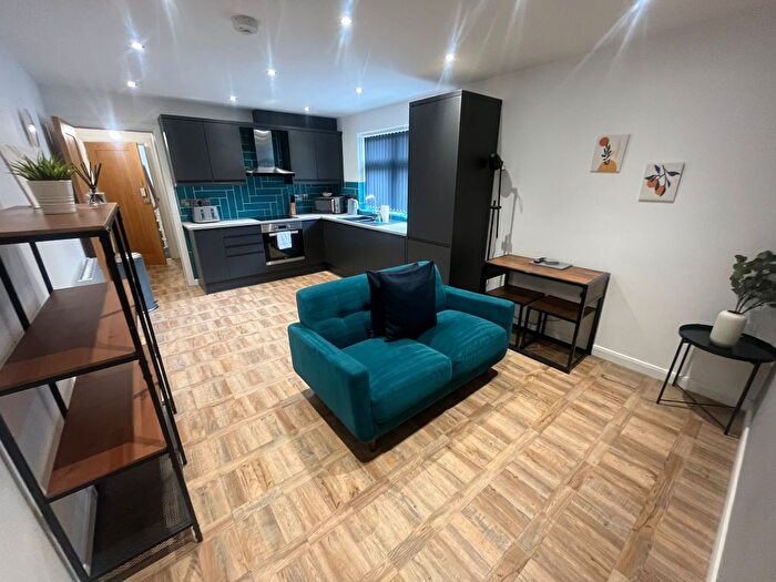 1 Bedroom Flat To Rent In Walter Road, Swansea, SA1