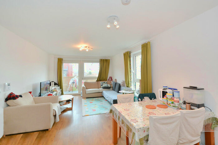 2 Bedroom Apartment To Rent In Nyland Court, Greenland Place, SE8